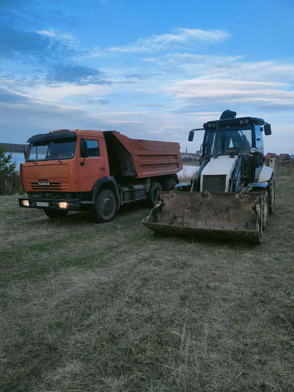 Экскаватор-погрузчик Hidromek 102B, фото 2